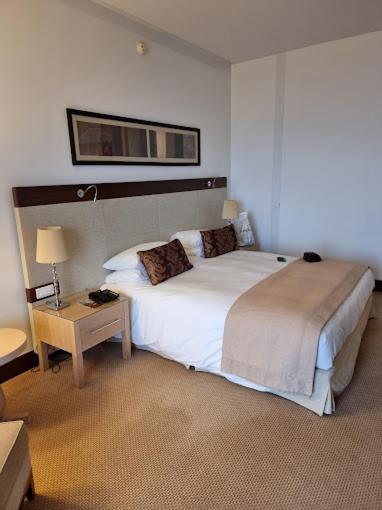 Isly Hotel El Aurassi מראה חיצוני תמונה